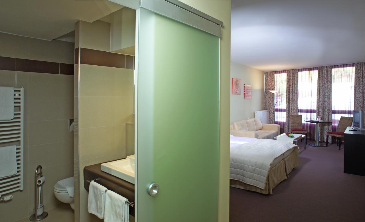 Parkhotel アイゼンシュタット エクステリア 写真