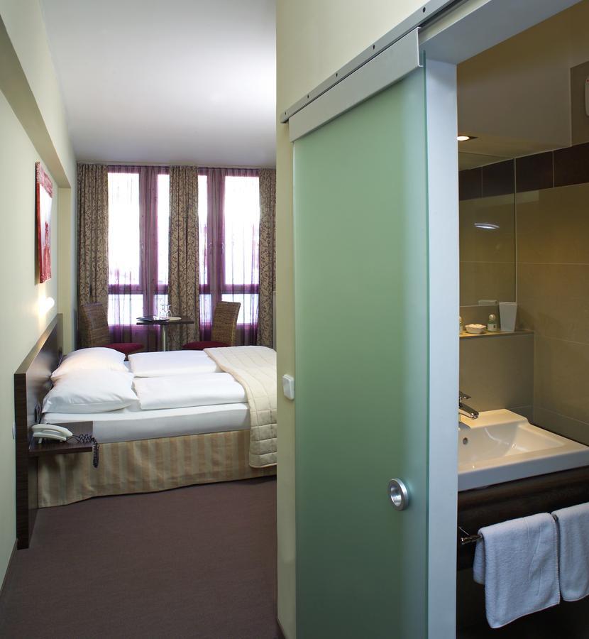 Parkhotel アイゼンシュタット エクステリア 写真